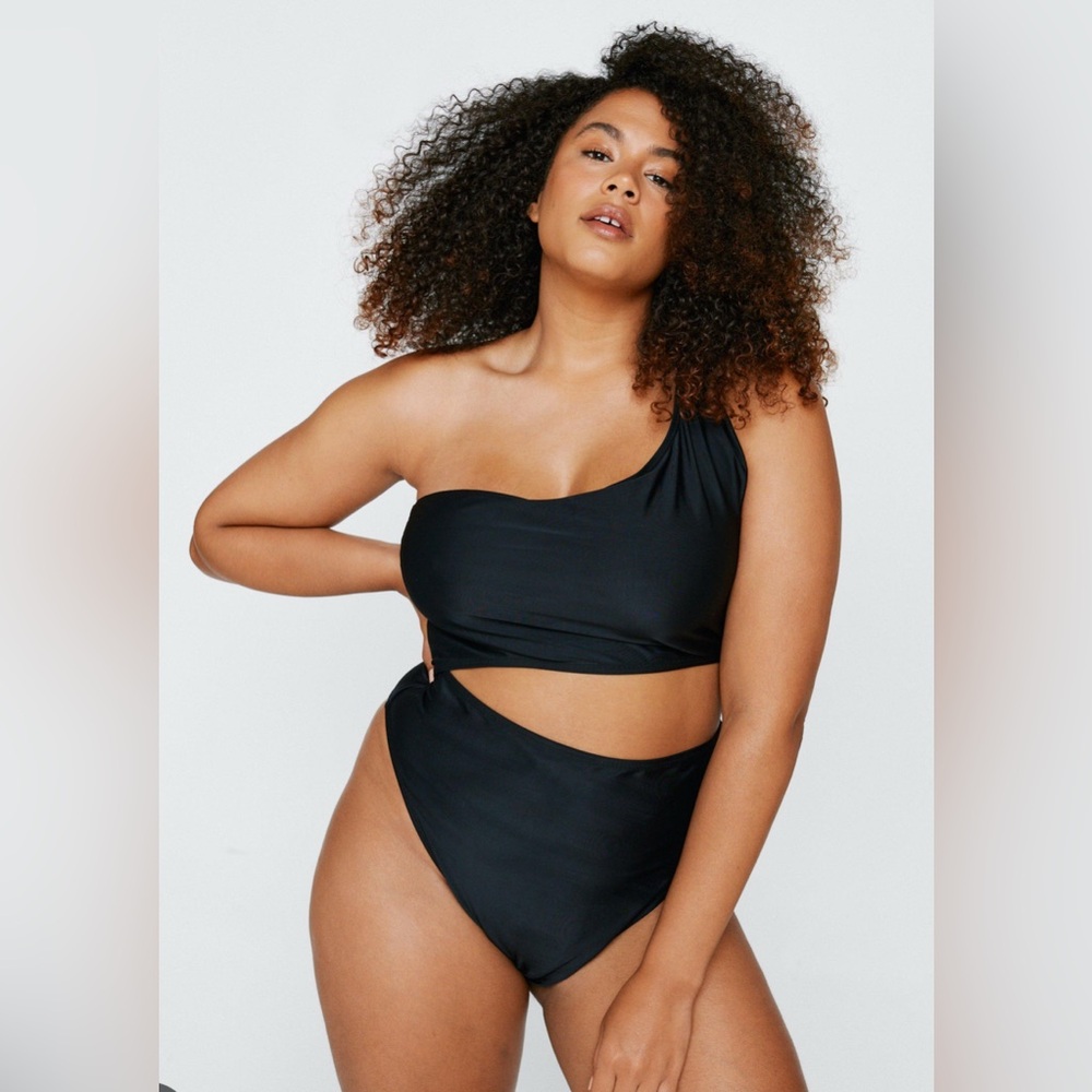 One Shoulder Cut Out Swimsuit